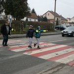 Bezpečné přecházení přes přechod - Kamenné Žehrovice 10. 3. 2016