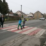 Bezpečné přecházení přes přechod - Kamenné Žehrovice 10. 3. 2016