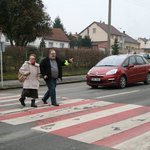 Bezpečné přecházení přes přechod - Kamenné Žehrovice 10. 3. 2016