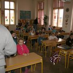Bezpečné přecházení přes přechod - Kamenné Žehrovice 10. 3. 2016