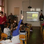 Bezpečné přecházení přes přechod - Kamenné Žehrovice 10. 3. 2016
